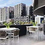 Melbourne Marriott Hotel Docklands