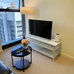 Collins St 568 City 1B1B Quick