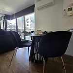 Luxuriq On Bourke