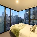 Mega Style Apartments Swanston Central