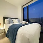 Mega Style Apartments Swanston Central