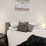Readyset Apartments On Rose Lane