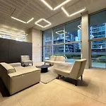 2 Bedroom 2Bath, Free Parking, Southern Cross, Lvl 36
