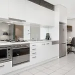Stunning 1-Bedroom Apartment In Southbank