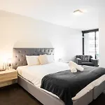 Melbourne Holiday Apartments Flinders Wharf