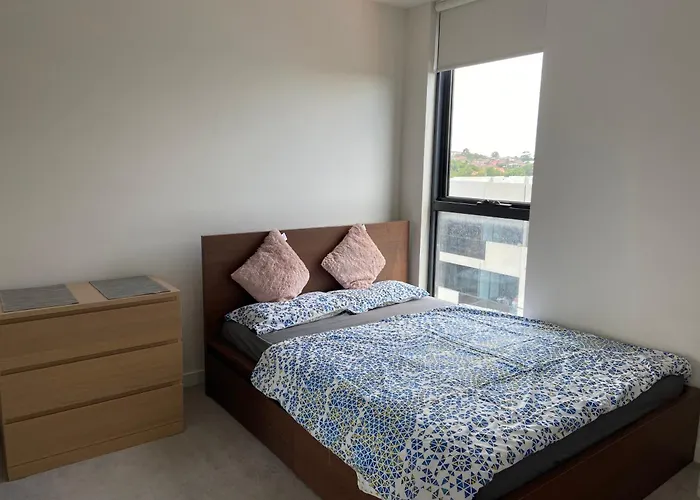 Riviera House - Accomodation Near City