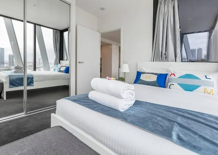 Modern 2 Beds Apartment With Amazing City View