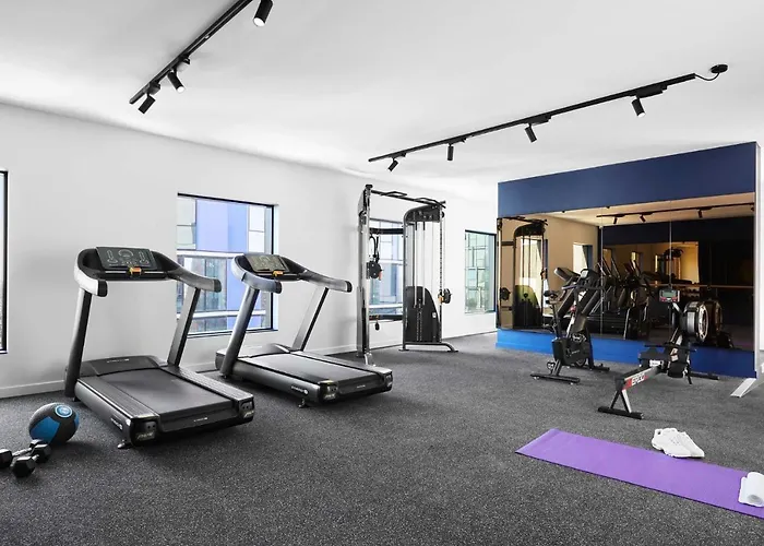 Modern City Living Studio Apartments At Franklin Near Melbourne City Centre
