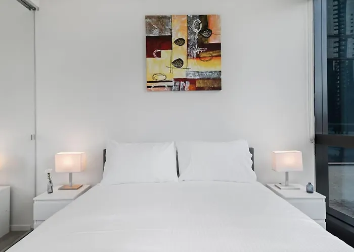 Contemporary 2-Bed Unit