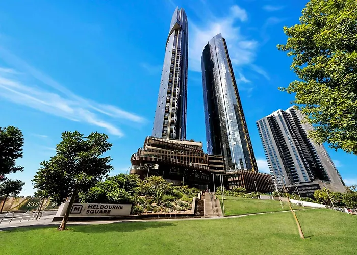 Melbourne Square Apartments