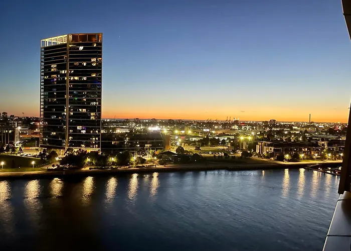 River Views 2B2B Free Parking