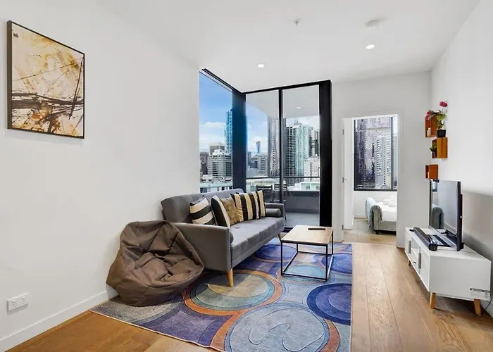 Central 15Th Floor Apt Near Flagstaff & Qv Market