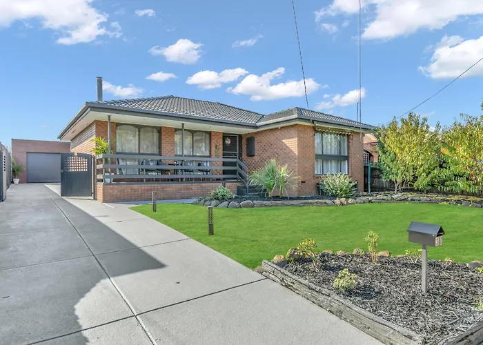 Melbourne Airport Pet Friendly Guest House