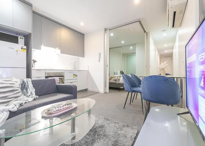 Convenience 2Br1Ba Apartment Mel Cbd With Study