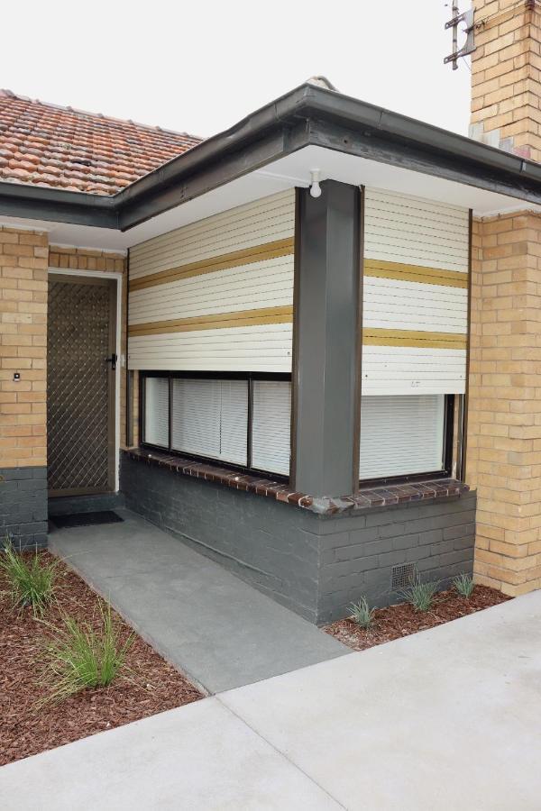 Sunny House - Airport Casa de hóspedes Melbourne