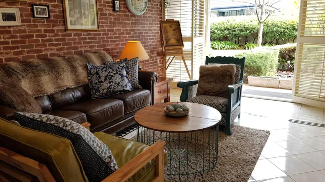 Apartment Large Ground Floor Style With Parking *