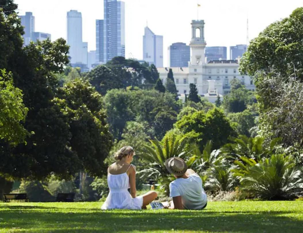 Large Ground Floor Style With Parking Melbourne
