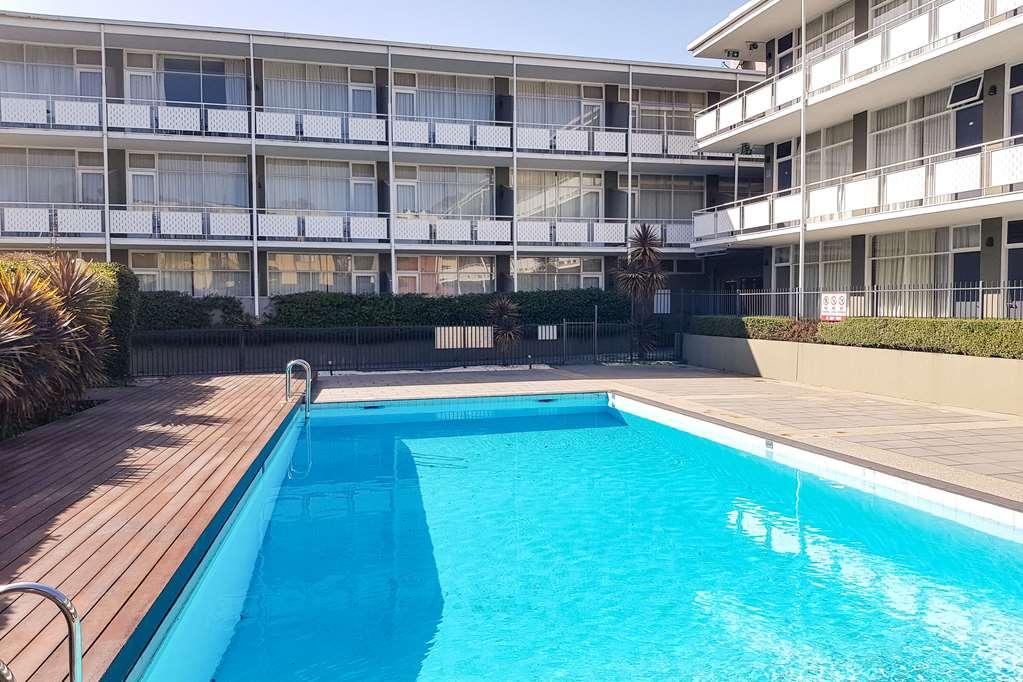 The Parkmore Hotel Melbourne