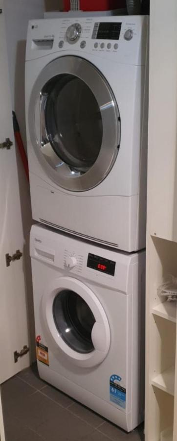 Apartment Nest On Bourke☆spa☆large 60sqm!!☆chinatown☆free Tram☆ *