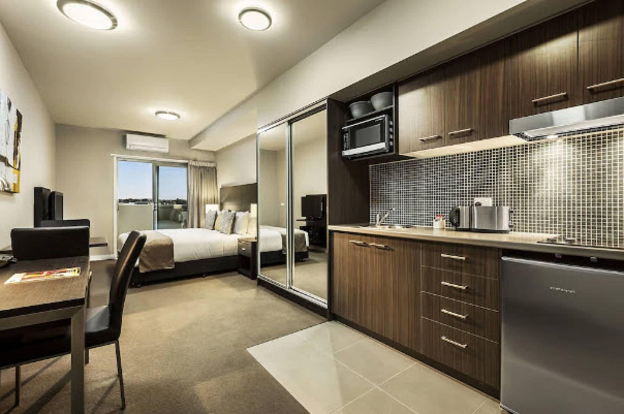 Quest Bundoora Aparthotel 4*