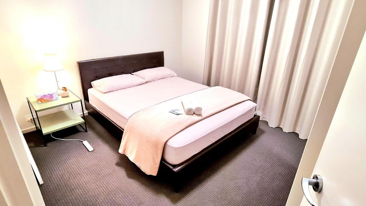 Airport Homestay * Melbourne