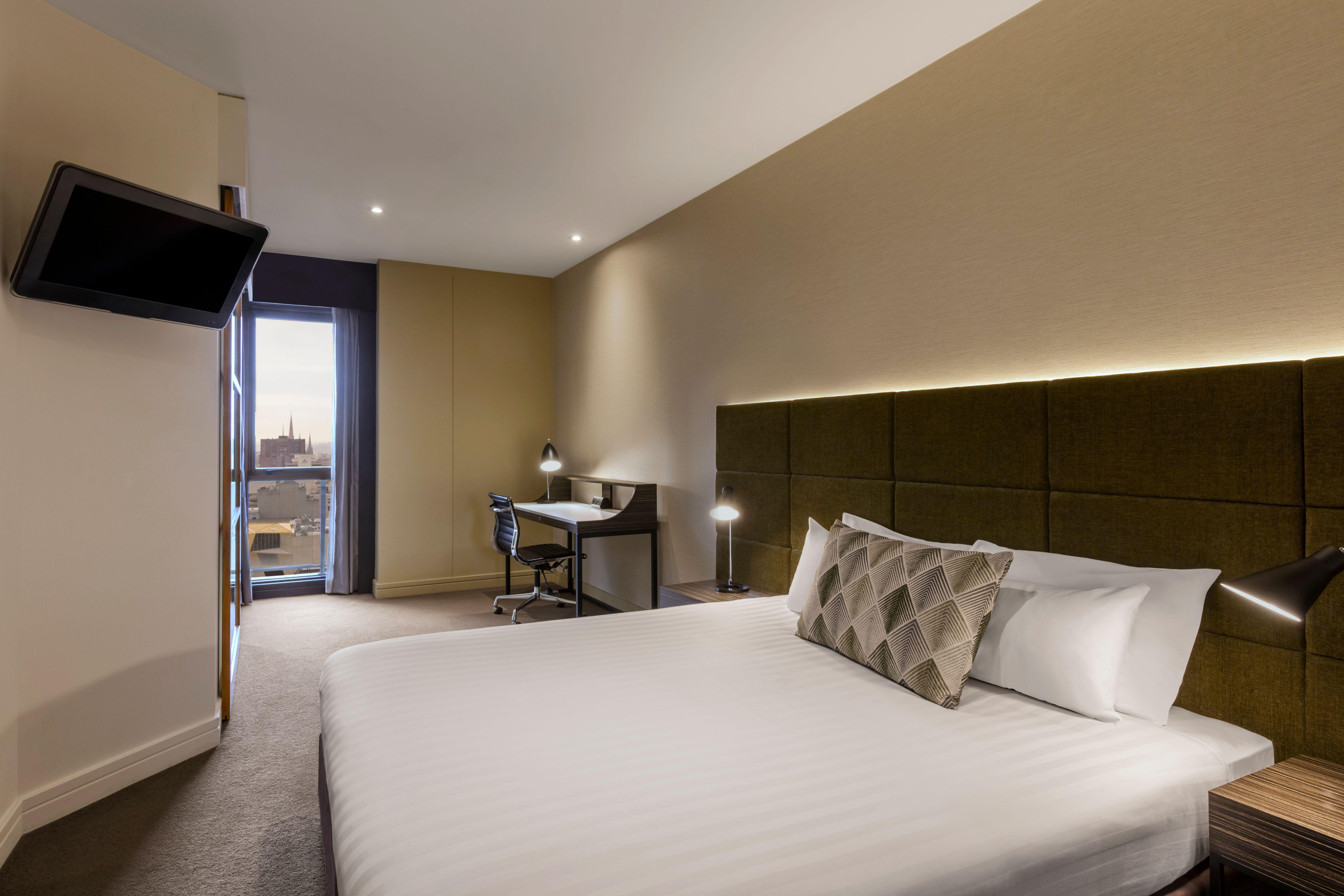 Aparthotel Adina 4*