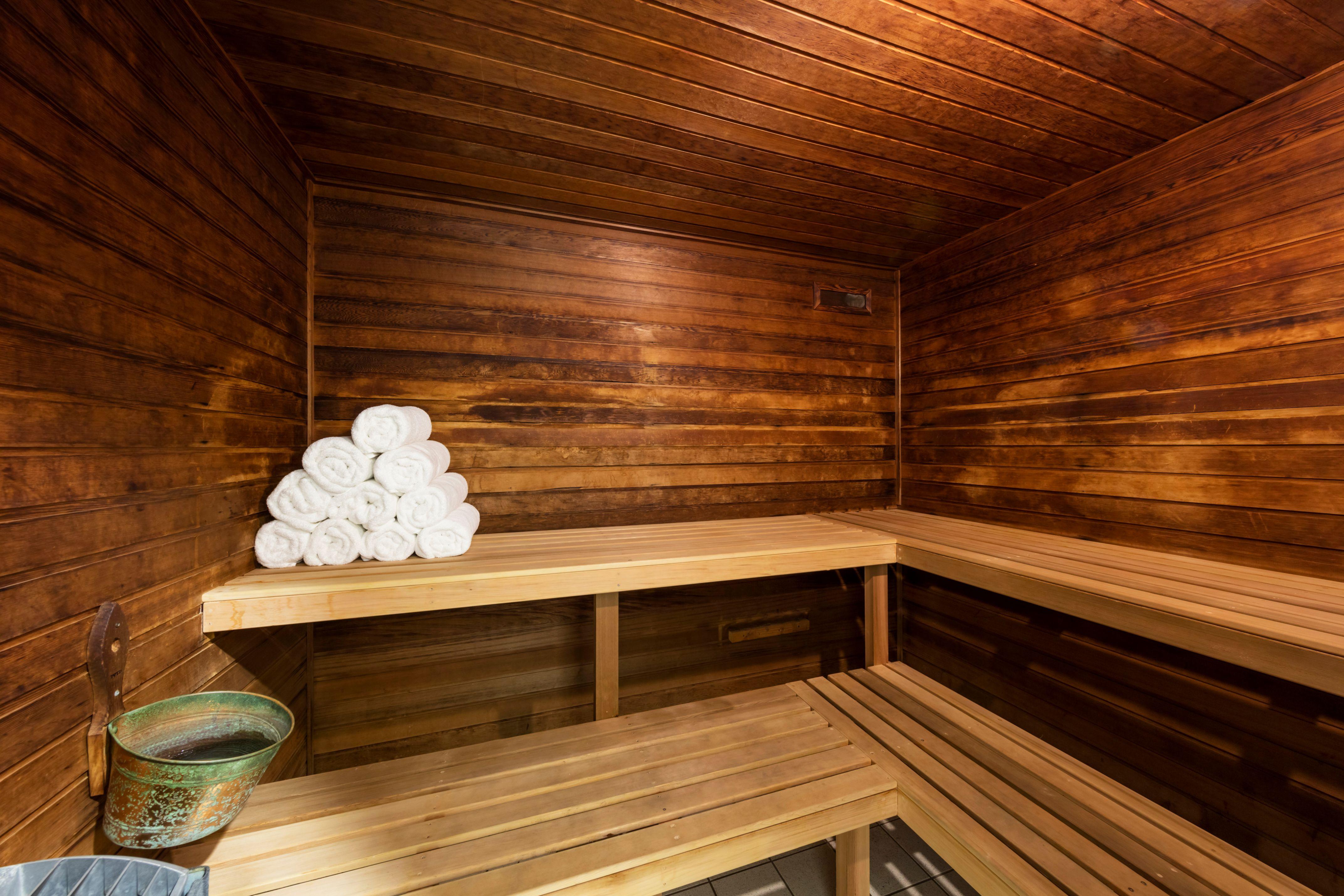 Aparthotel Adina 4*