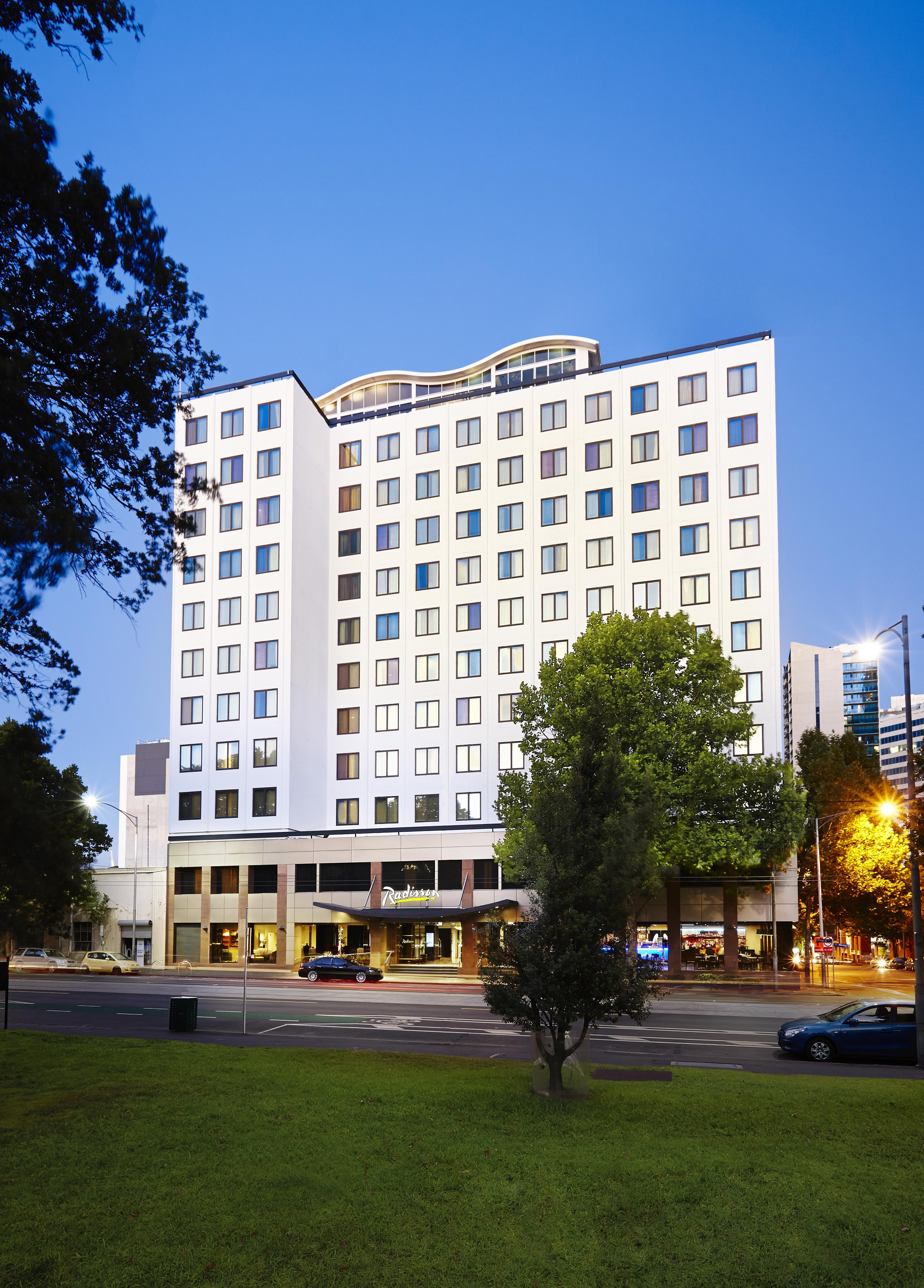 Hotel Radisson On Flagstaff Gardens 4*