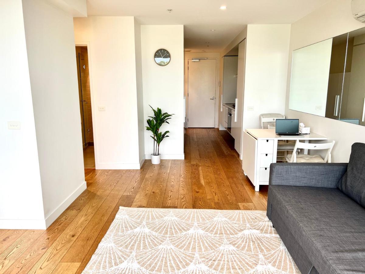 Apartment Readyset At Emerald *
