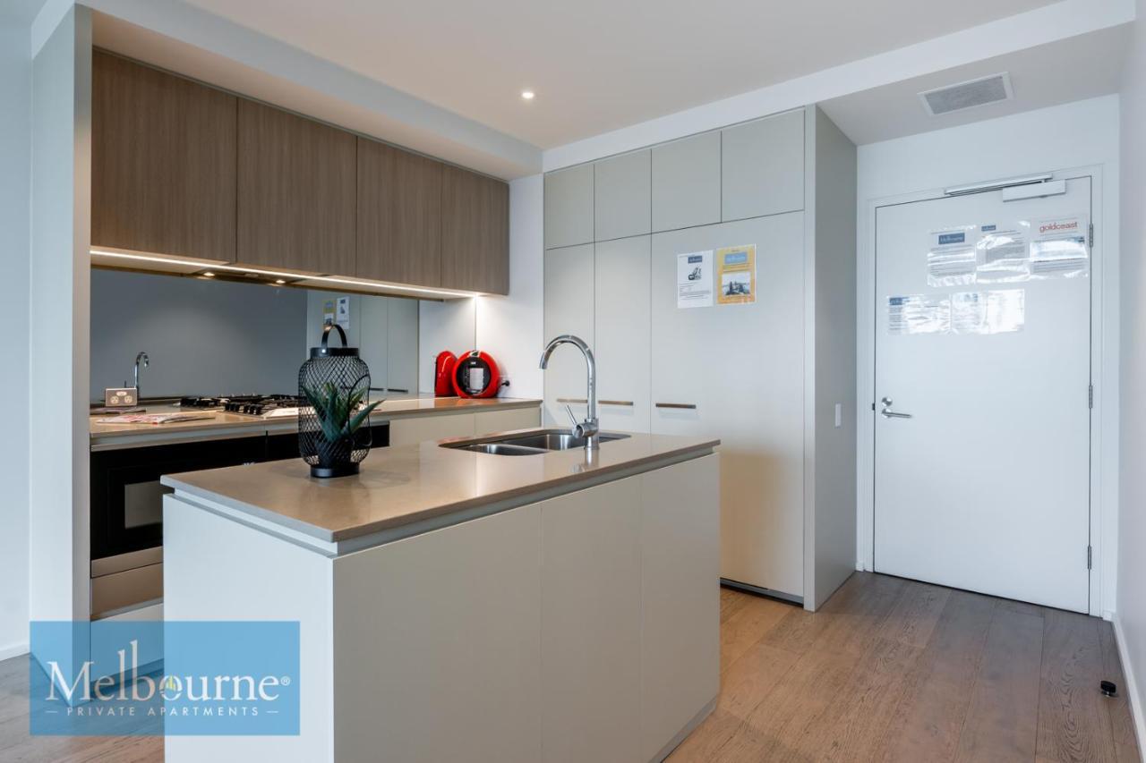Private - Collins Street Waterfront, Docklands Apartment Melbourne