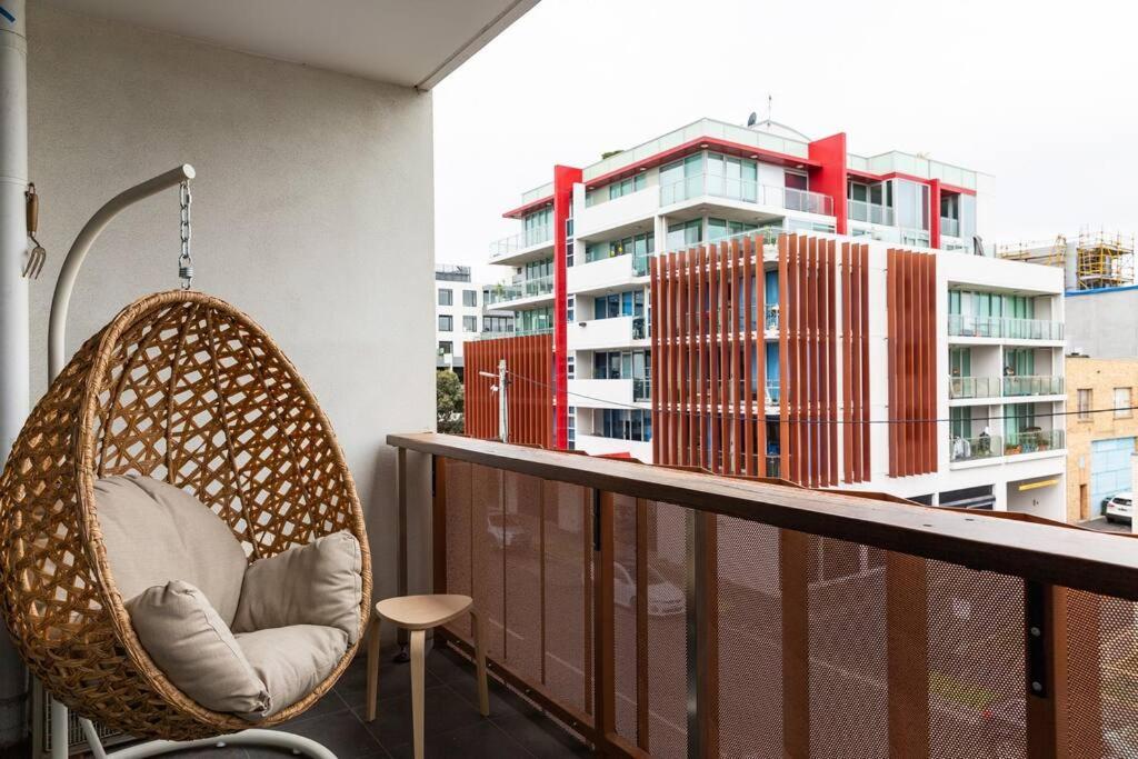 Port - A At The Bay Apartment