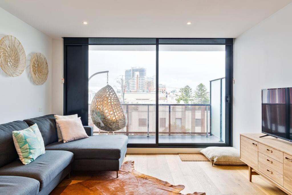 Port - A At The Bay Apartment