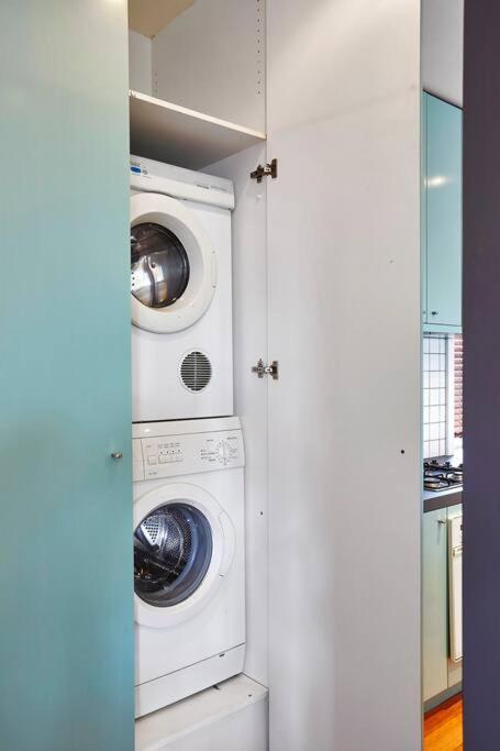 Large Two Bedroom With Park And Bay Views *