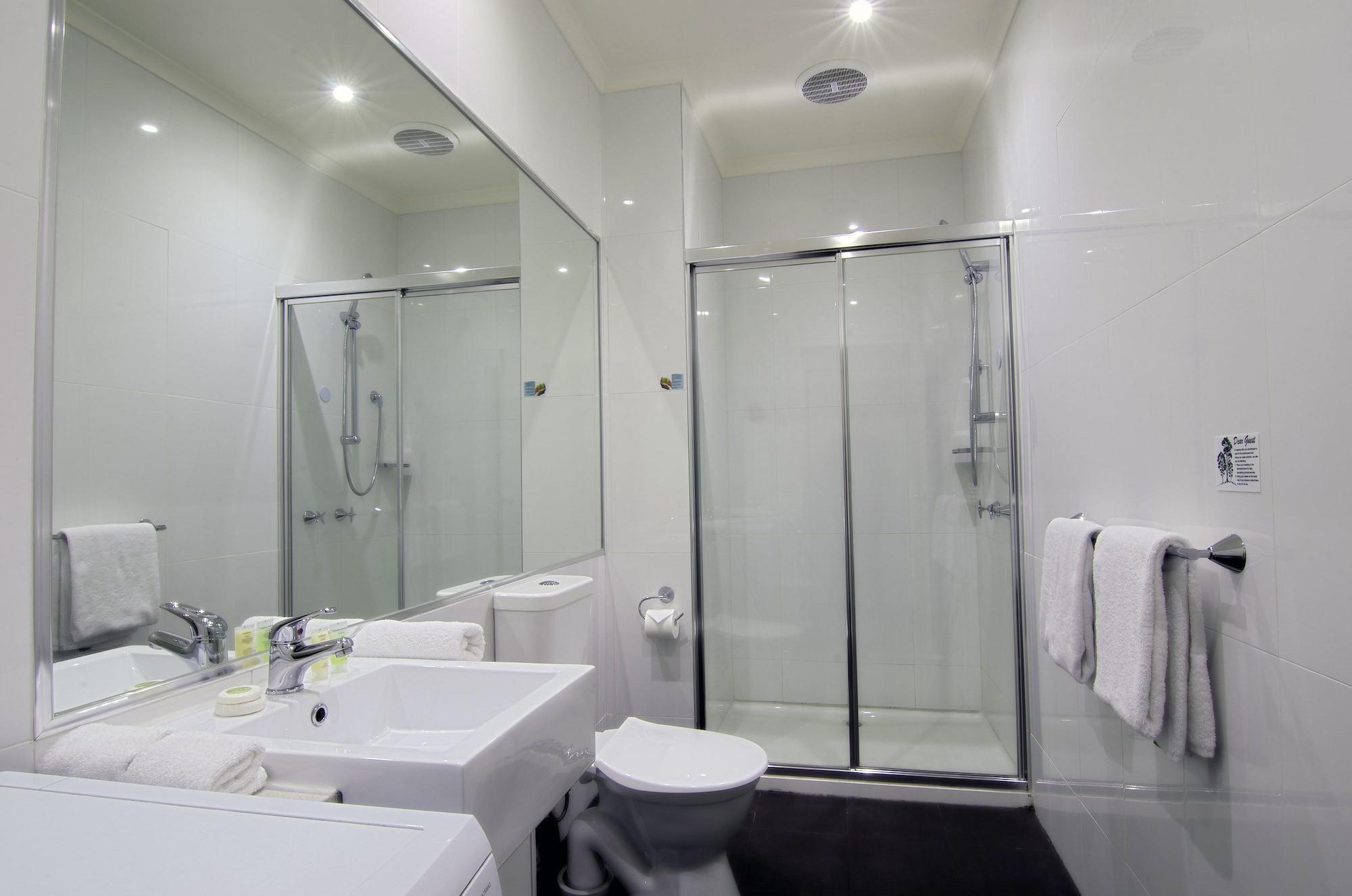 Brighton Serviced 4*