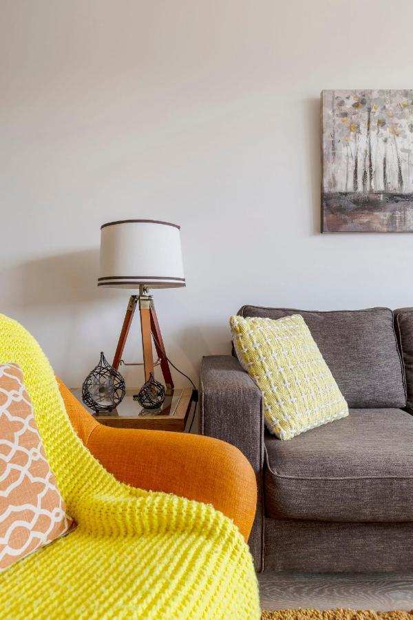 Abbotsford Short Luxury Style & Location Apartment