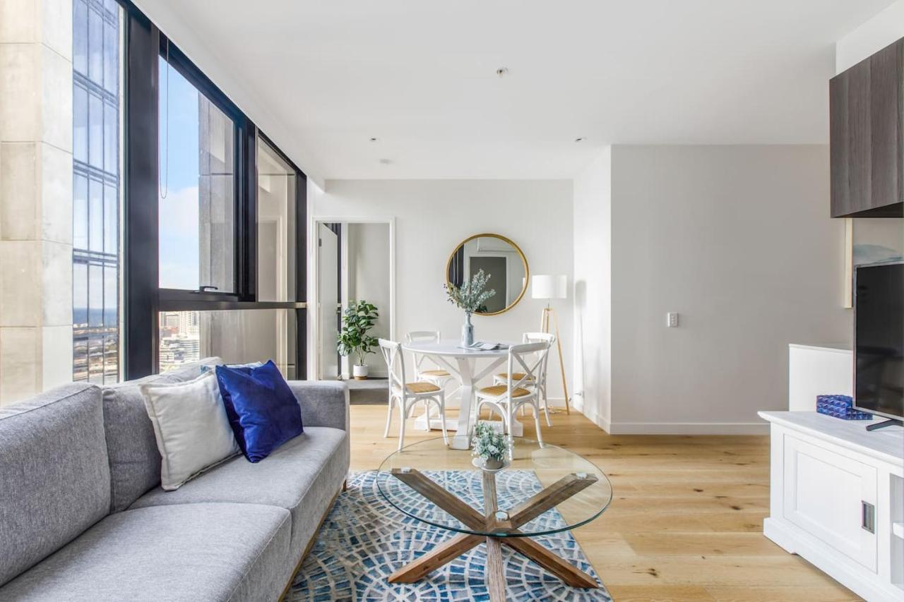 Cosy Revolve At Palladium - A Stylish Urban Oasis