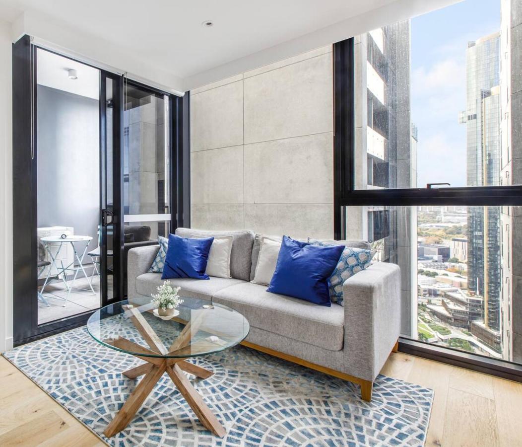 Cosy Revolve At Palladium - A Stylish Urban Oasis Melbourne