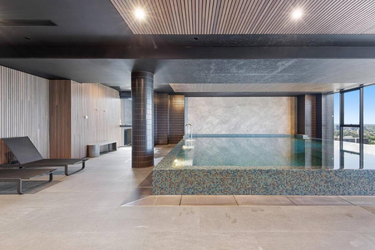 Cosy Revolve At Palladium - A Stylish Urban Oasis