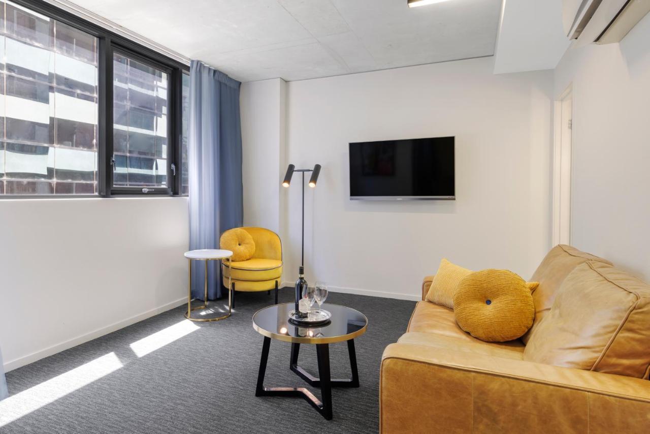 Mercure St Kilda Road Hotel