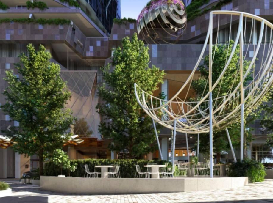 Skyline Serenity Lvl 61 Cbd Luxury Apartment