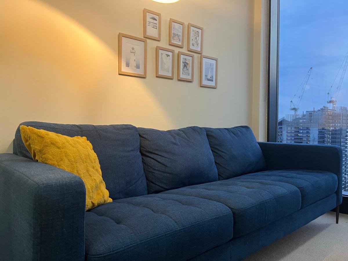 Breathtaking Sea/city Views 1b Mel Cbd Near Crown, Dfo, Southern Cross Apartment *