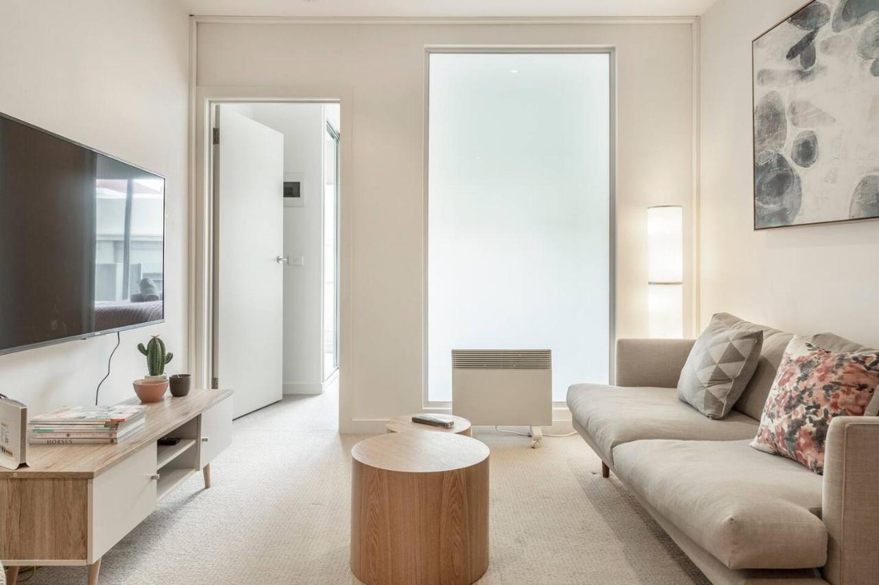 Contemporary Carlton Comfort Near Queen Vic Market Apartment *