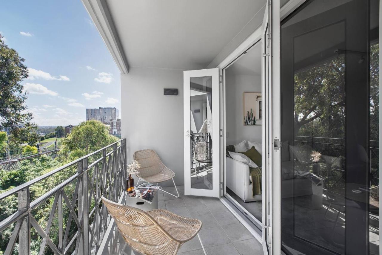 'the Skyforest' An Elegant Urban Oasis