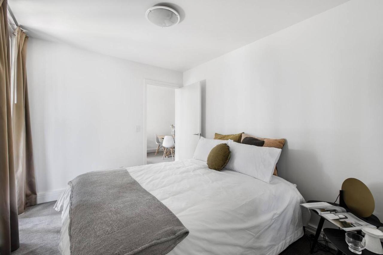 'the Skyforest' An Elegant Urban Oasis Apartment *