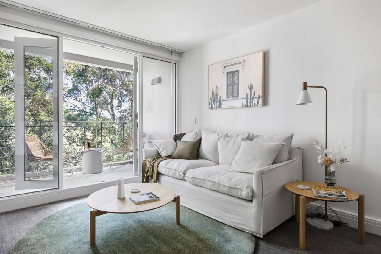 'the Skyforest' An Elegant Urban Oasis Apartment Melbourne