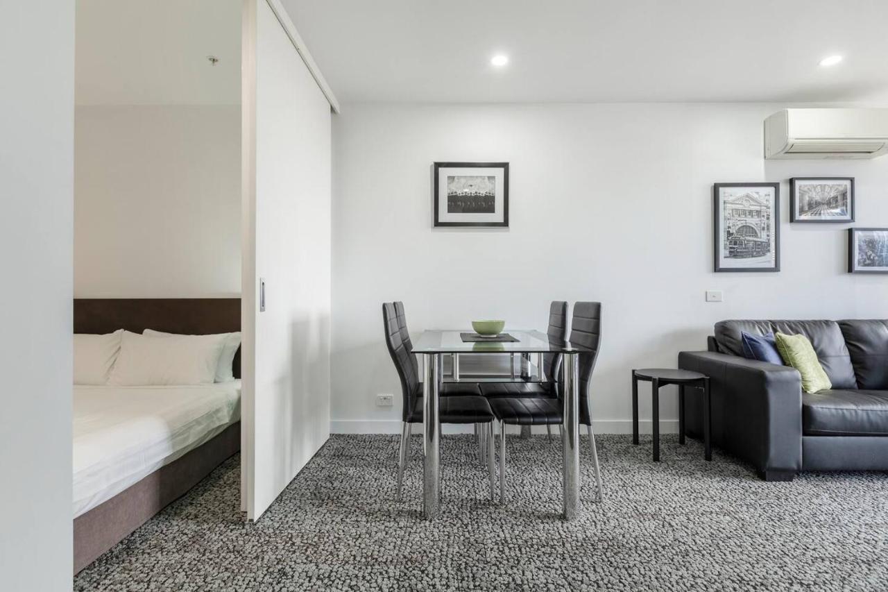 Katherine Place - Modern And Balcony Pad