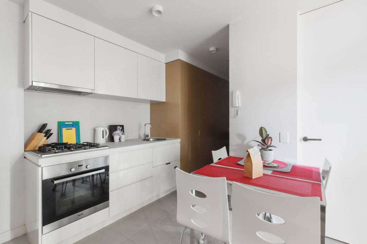 Sleek Living Close To Everything * Melbourne