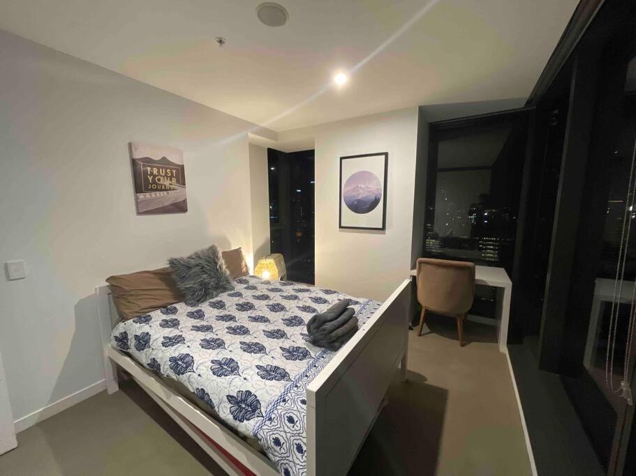 Nest On 639 Lonsdale St Apartamento