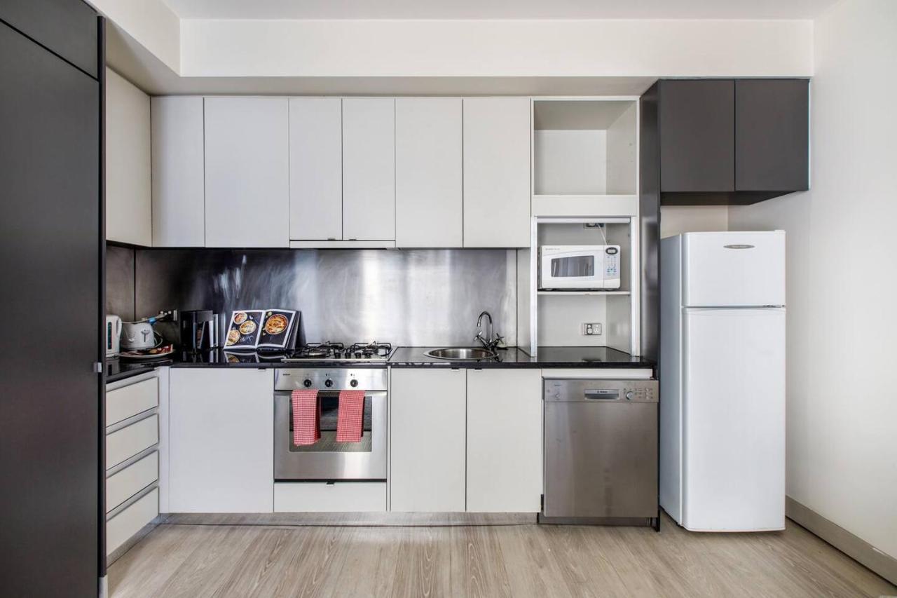 Apartment Collins Street Blues - In The Heart Of It *