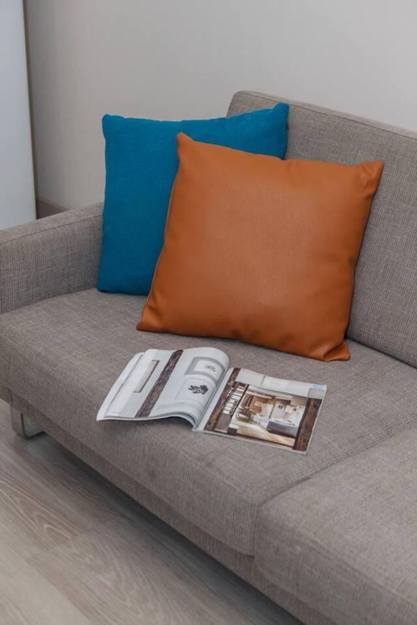 Apartment Collins Street Blues - In The Heart Of It *